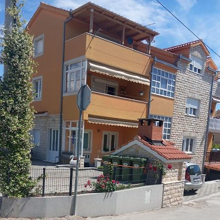 Apartment Radalj Kastela Exterior photo