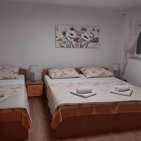 Apartment Radalj Kastela Exterior photo