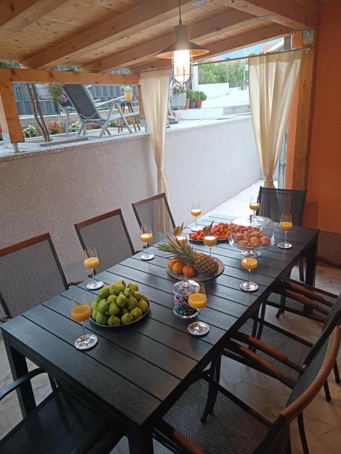 Apartment Radalj Kastela Exterior photo