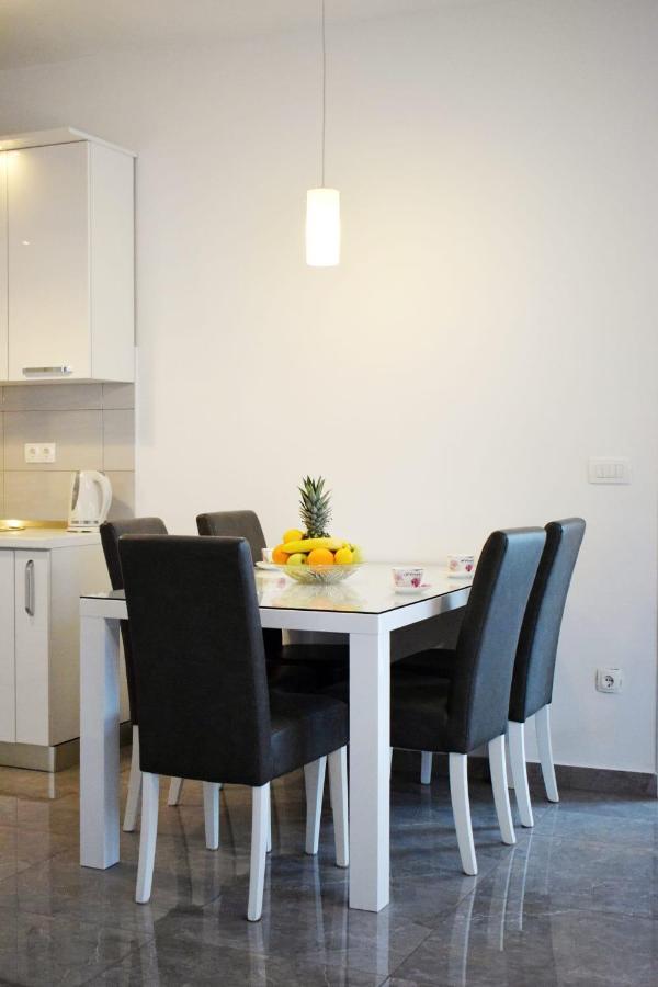Apartment Radalj Kastela Exterior photo